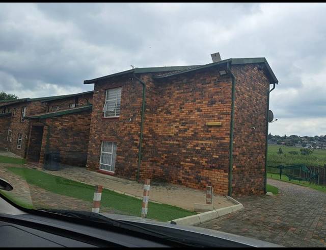 2 BEDROOM APARTMENT FOR SALE IN DISCOVERY